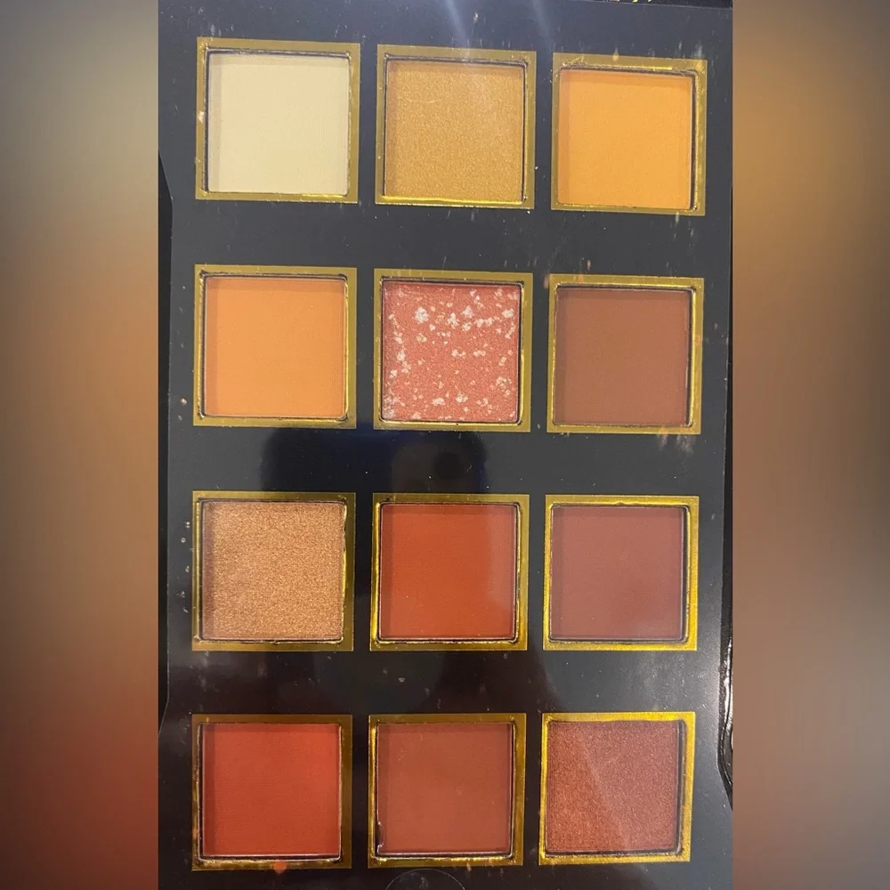 Cheetos Eyeshadow Palette X Taste Beauty